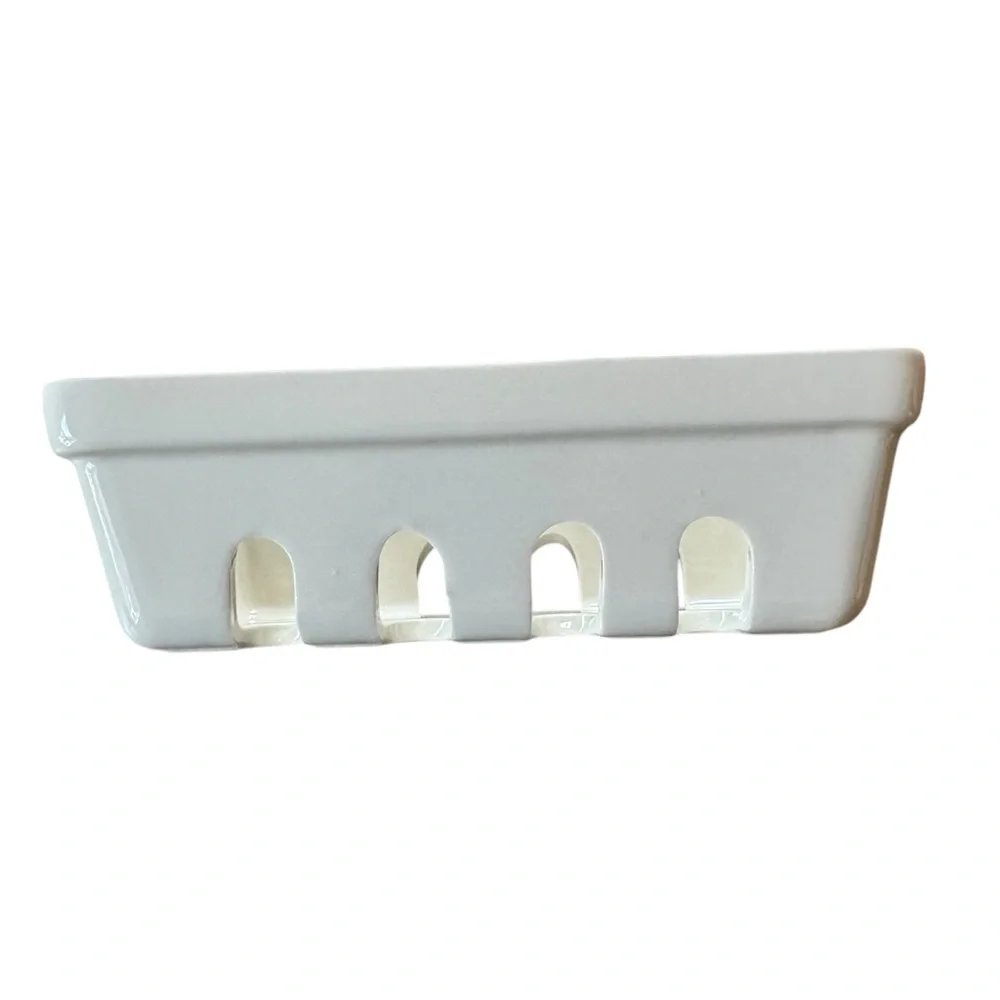 NIB Beedman 1802 Ceramic Soap Dish Farmhouse Caddy Ivory.